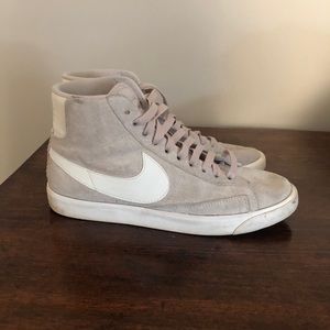 Nike Blazer Mid ‘77